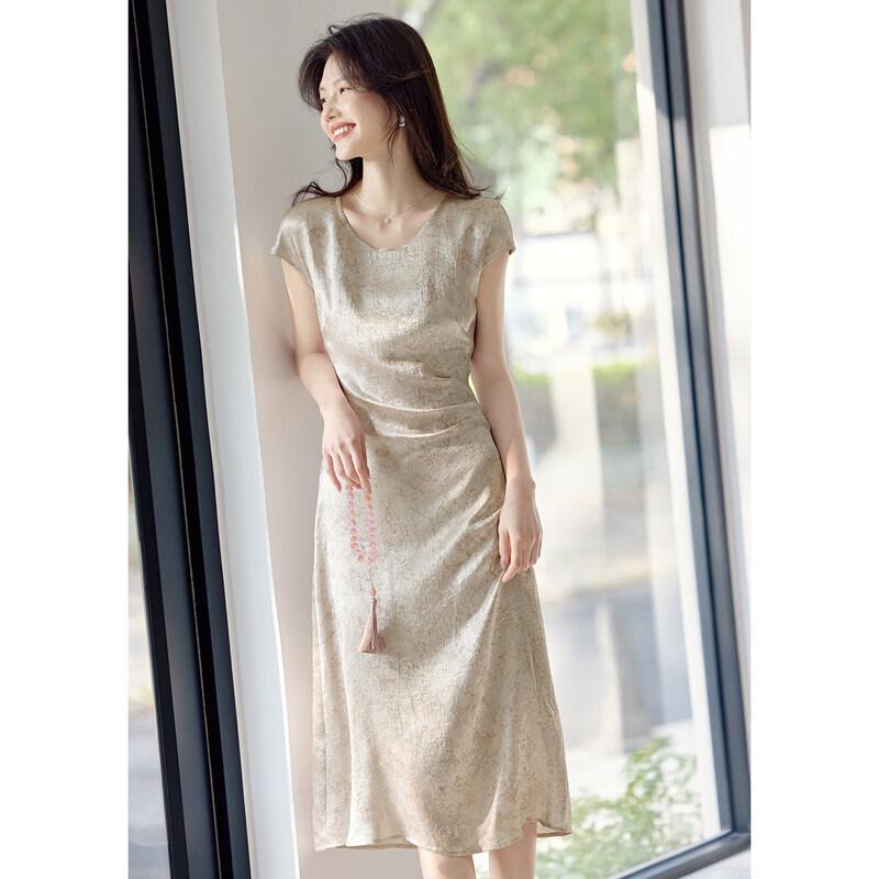 XWI Women s Glossy Pleated Textured Mid-Length Dress M