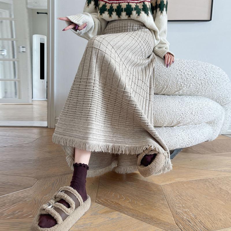 Korean Fashion Autumn Winter Women Midi Warm Skirt High Waist Beige Black Khaki Knitting Skirt Tassel Mermaid Knitted Thick Skirts