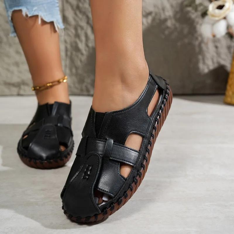 2025 Closed Toe Women's Sandals New Plus Size Casual Comfortable Summer Hollow Out Soft Bottom Best Seller Flat Sandals