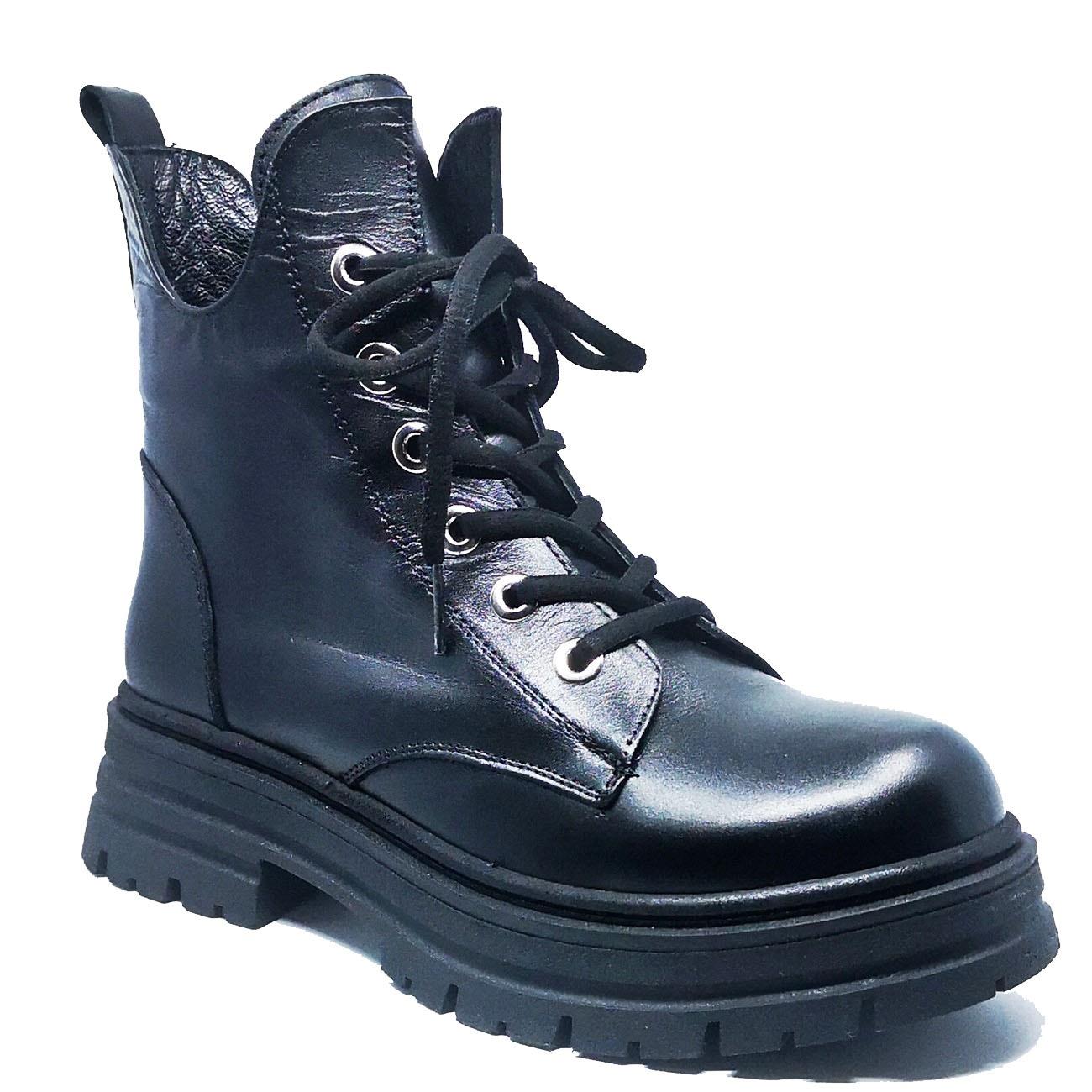 

Женские кожаные ботинки Janest 269-219