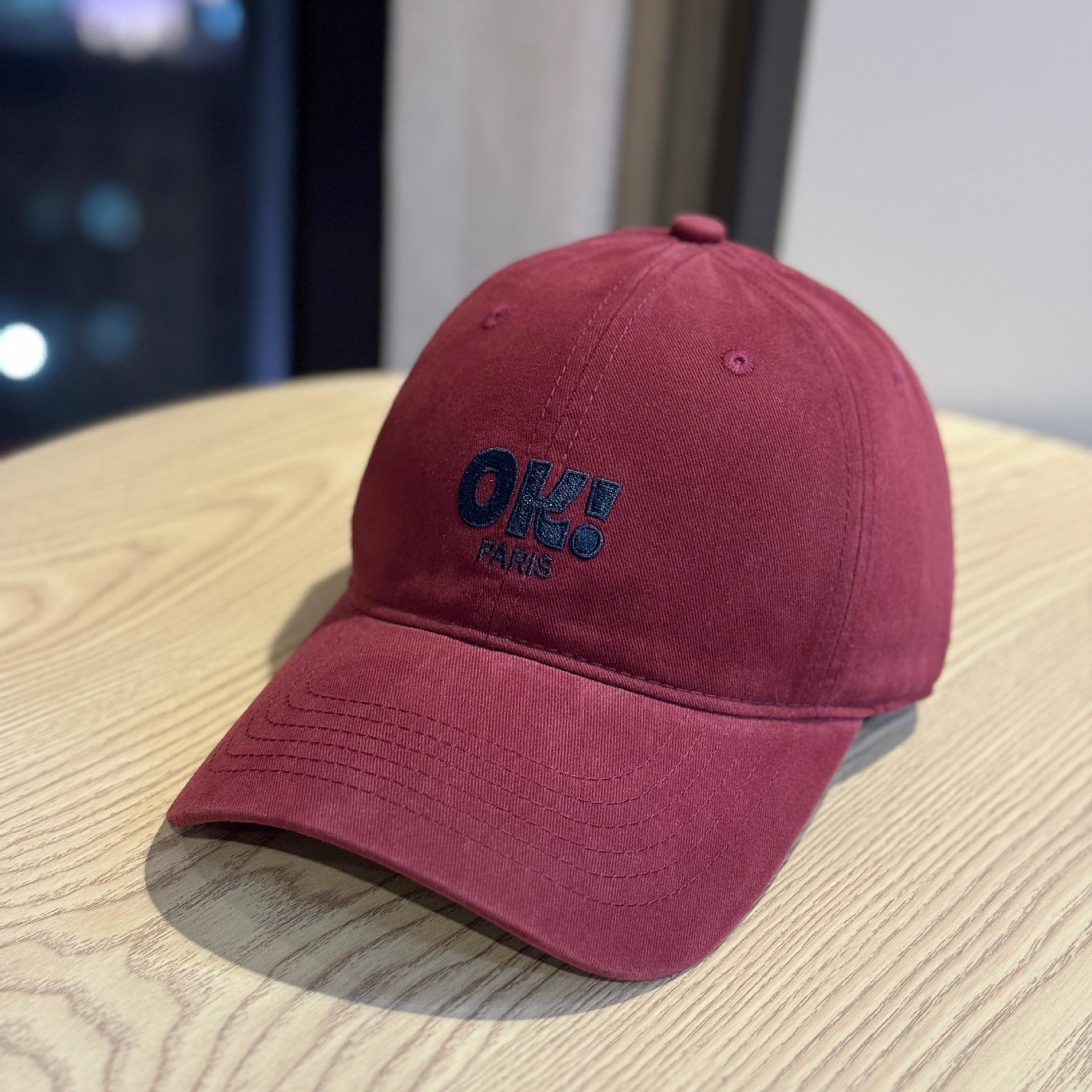 

Korean-style versatile all-season soft-top baseball cap for women with large heads and round faces, new letter-embroidered baseball cap for men Adult54-60Adjustable вина червоного кольору