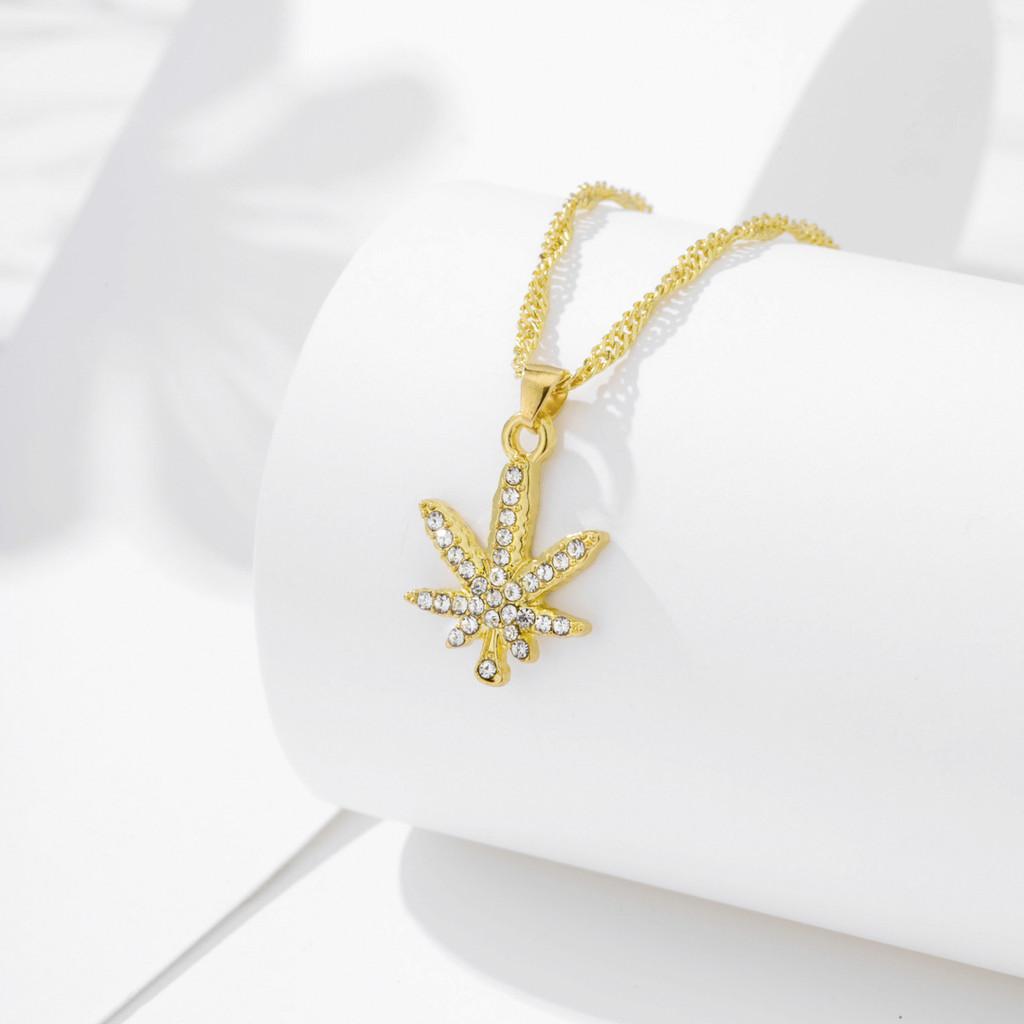 Beautifully Alloy Crafted Moon And Leaf Pendant Necklace With Dazzling Embellishments Rhinestone