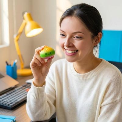 Regenboog Stoombroodje Fidget Speelgoed Stressverlichtend Cartoon Lachend Gevuld Broodje Knijpspeelgoed Gesimuleerd Knoedel Deegbal Kantoor Bureau Speelgoed