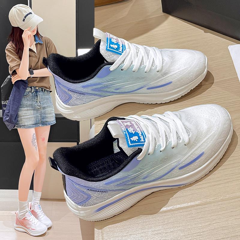 Breathable summer soft-soled lightweight women's shoes running versatile shock-absorbing mesh sports shoes large size travel shoes