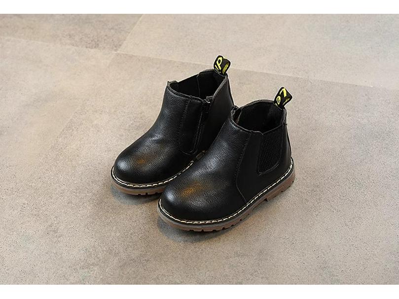 Martin-Stiefel für Kinder: 2025 Herbst/Winter, Schwarze Kurzstiefel im koreanischen Stil für Mädchen und Jungen, Britischer Stil, Weiche Sohle.