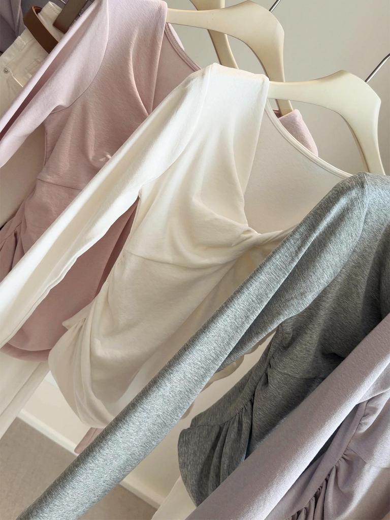 Stylish Twisted V-Neck Long-Sleeve Women's T-Shirt, Spring 2026 Slim-Fit, Figure-Flattering Base Layer.