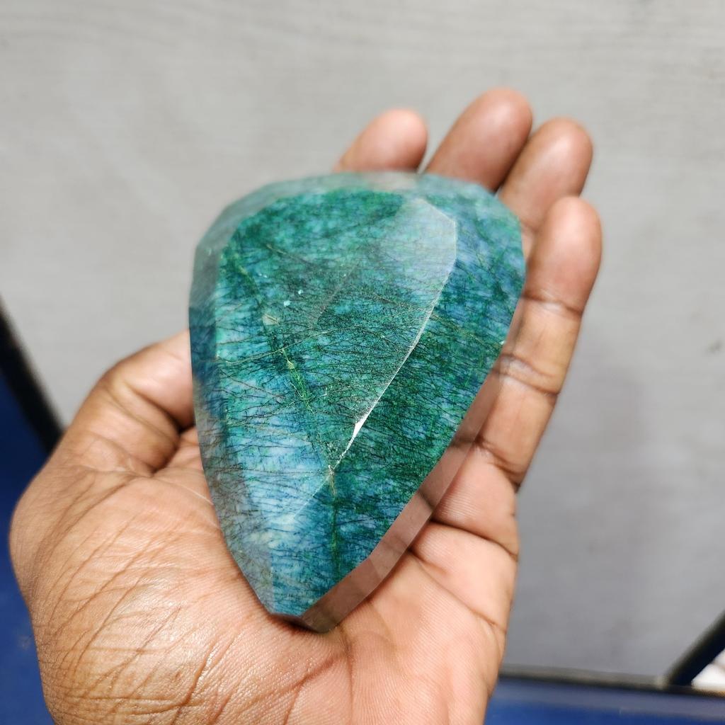 2149 Cts Natural Big Size Pear Cut Green Emerald Loose Earth Mined Gemstone