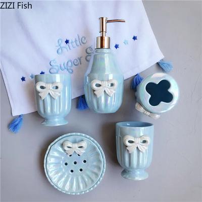 Set Tazze per Collutorio per Coppia con Fiocco Set da Bagno per Hotel Dispenser di Sapone Porta Sapone Kit da Bagno in Ceramica Set di Accessori da Bagno Domestici Nordici