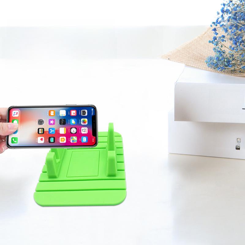 Silicone Car Phone & Tablet Holder - Compact & Flexible Design