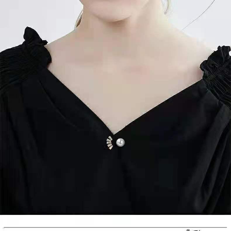 Pearl Waist Buckle Pin: Versatile Anti-Exposure Brooch for Women's Clothing