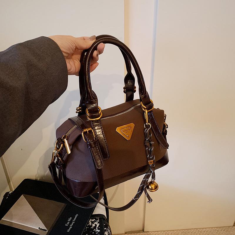 Fashion Portable Commuter Bag Women's New Versatile Shoulder Messenger Bag