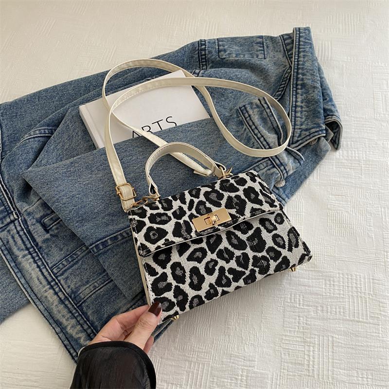 Adorable Summer New Small Square Bag Trendy Versatile Pu Leather Crossbody Bag