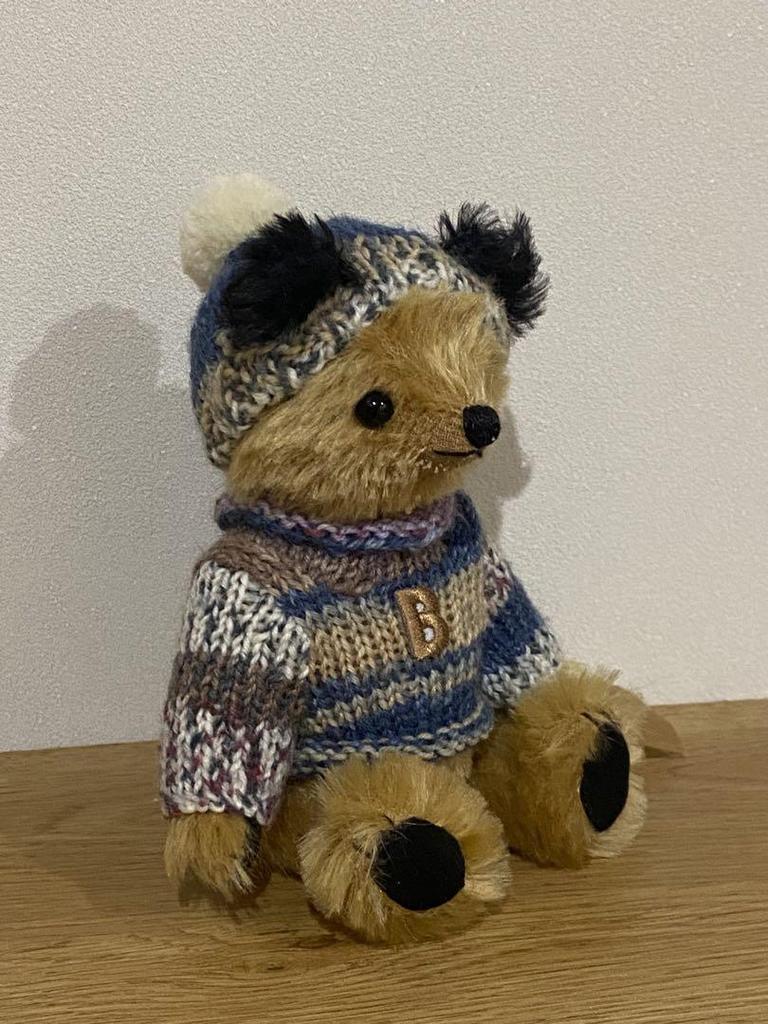[USED] Artist Teddy Bear with Clothes