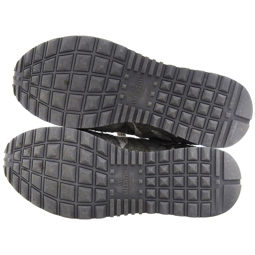 Valentino Garavani Men's Camouflage Low-Cut Sneakers, Gray, 9.8 Inches, LSJ723Y Shoes 40 grayUsed