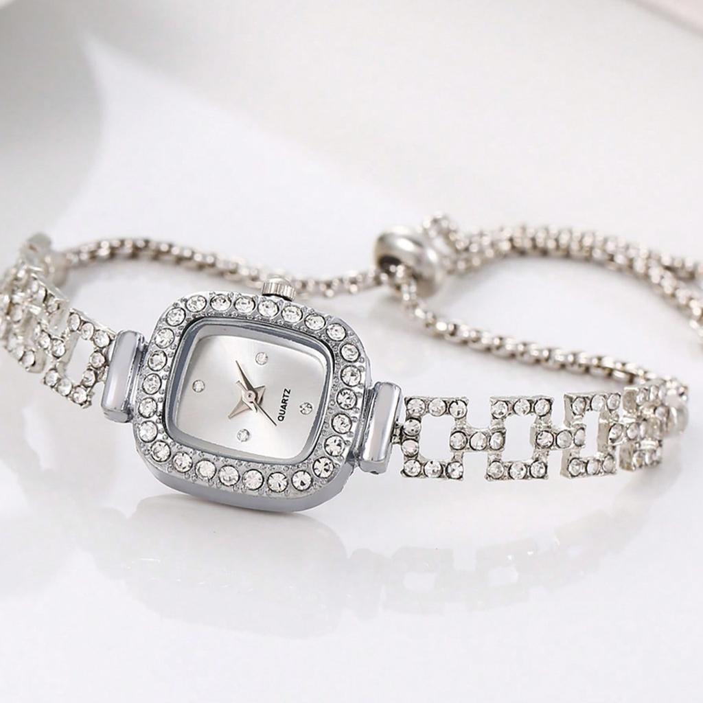 Cross-border New Small Square Bracelet Pull Women's Watch Free Adjustment Square Chain Diamond Set Small Ladies Quartz Watch