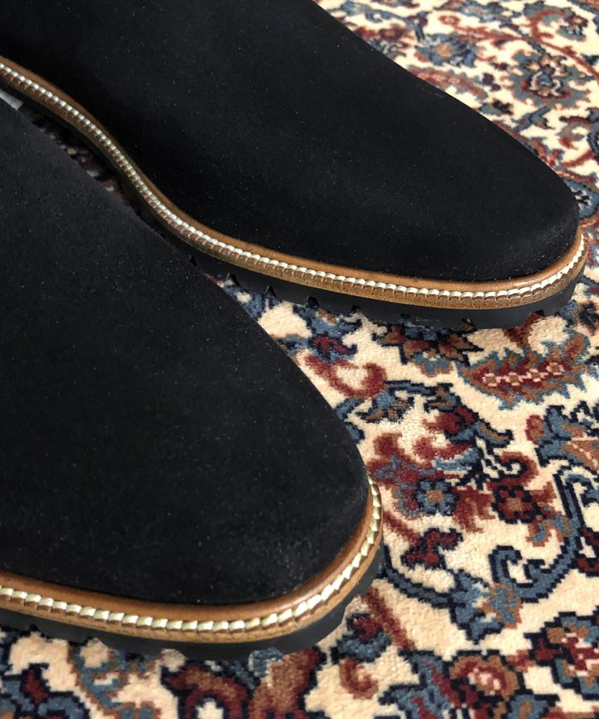 Joenshoe Lil Suede Side Zipper Chelsea Boots Black