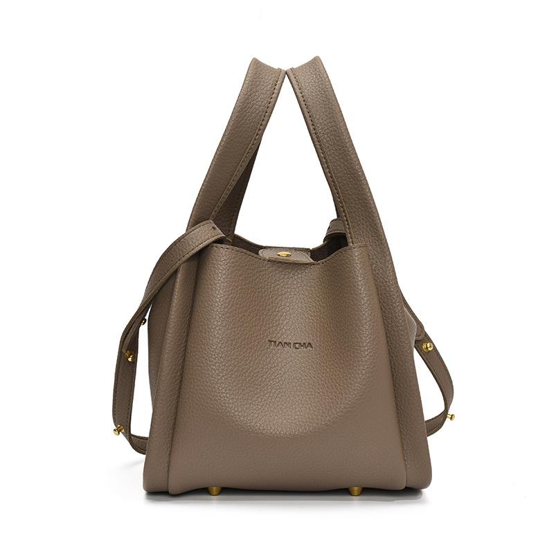 This year's new high-quality lychee pattern simple portable vegetable basket bag versatile temperament commuting shoulder messenger bag women