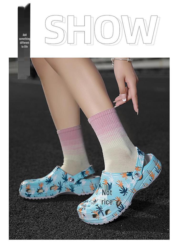 Customizable Unisex Breathable Garden Clogs - Trendy and Casual
