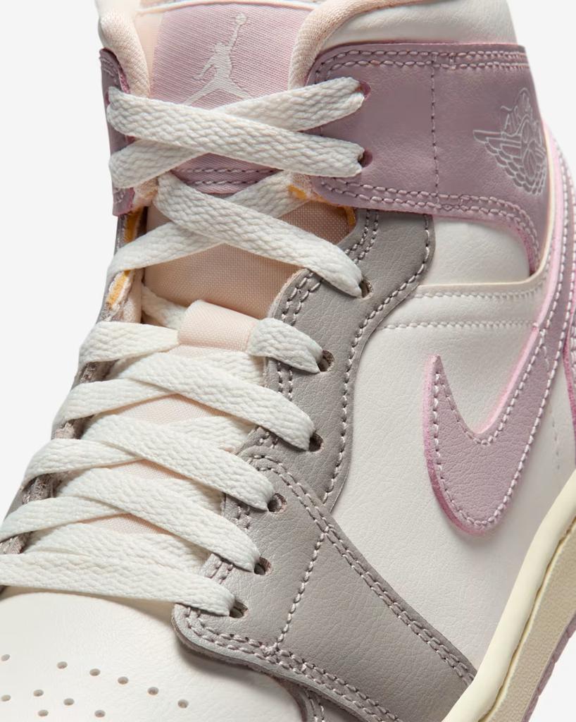 BQ6472-122 Nike Air Jordan 1 Mid (Women's)