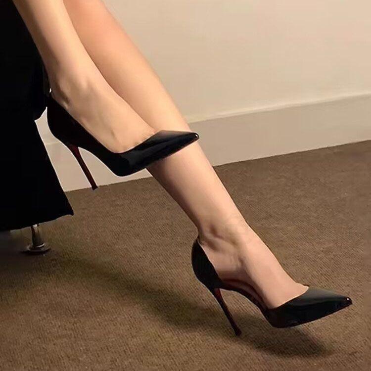 

красная подошва телесные туфли на высоком каблуке женские модели на Новый год и осень острый носок для работы не устают ноги тонкий высокий каблук одинарные туфли женские 40