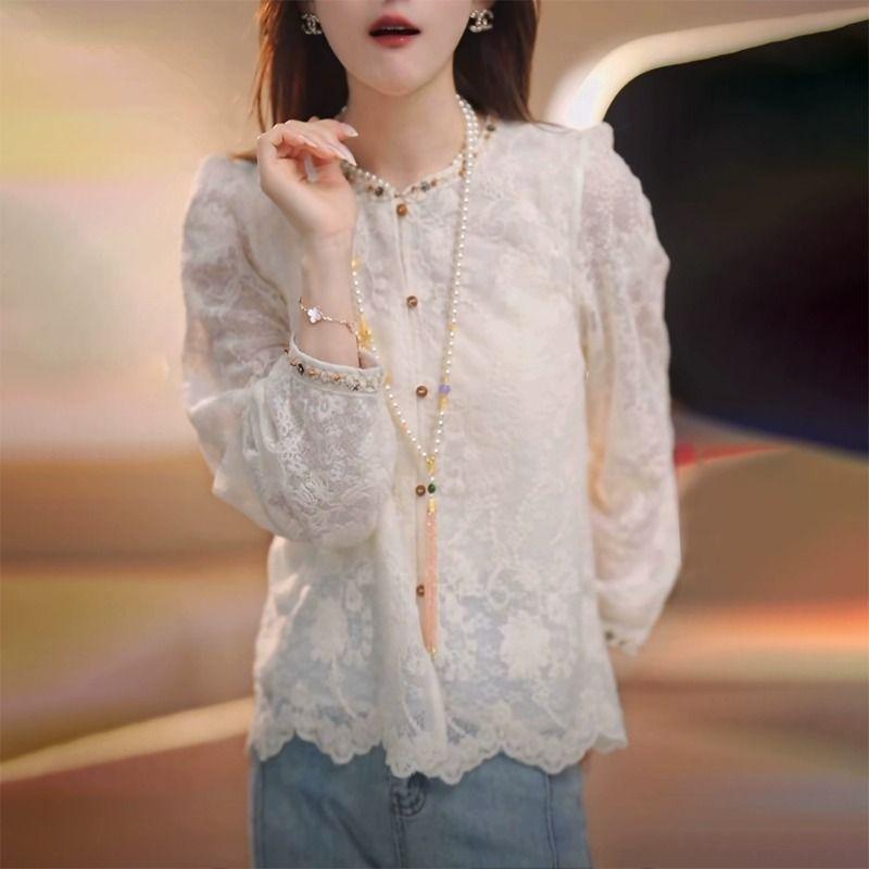 Chic beautiful and thin top, loose new lace women's outer shirt, new shirt.