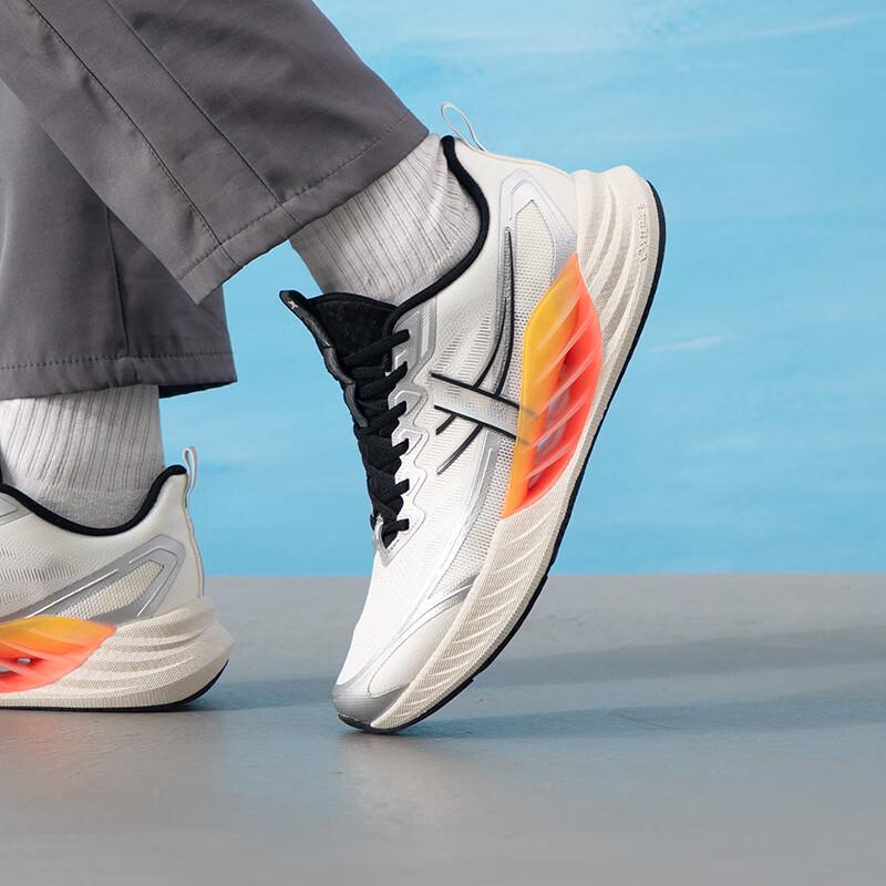 Xtep Men s Mid-Stride Running Shoes EUR 44
