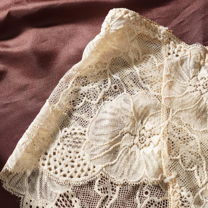 L-2XL Damen High Waist Sexy Spitzen-Slips Hollow Weiche Unterwäsche Atmungsaktiv Übergröße Damen Lingerie