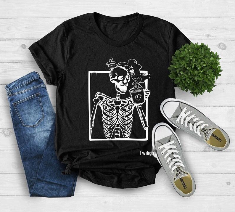 

Женская футболка с коротким рукавом с принтом черепа в европейском и американском стиле, 2025 год M чёрный