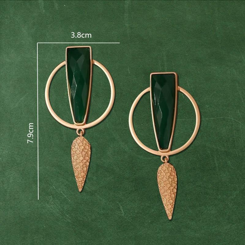 New Spring and Summer Green Large Round Ring Stud Earrings Simple Fashion Earrings Irregular Geometric Earrings
