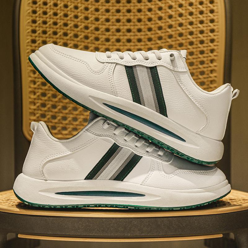 Spring New Mesh Breathable Men's Shoes Fashionable Versatile Sports and Leisure Board Shoes Soft Sole Non-slip Running Shoes