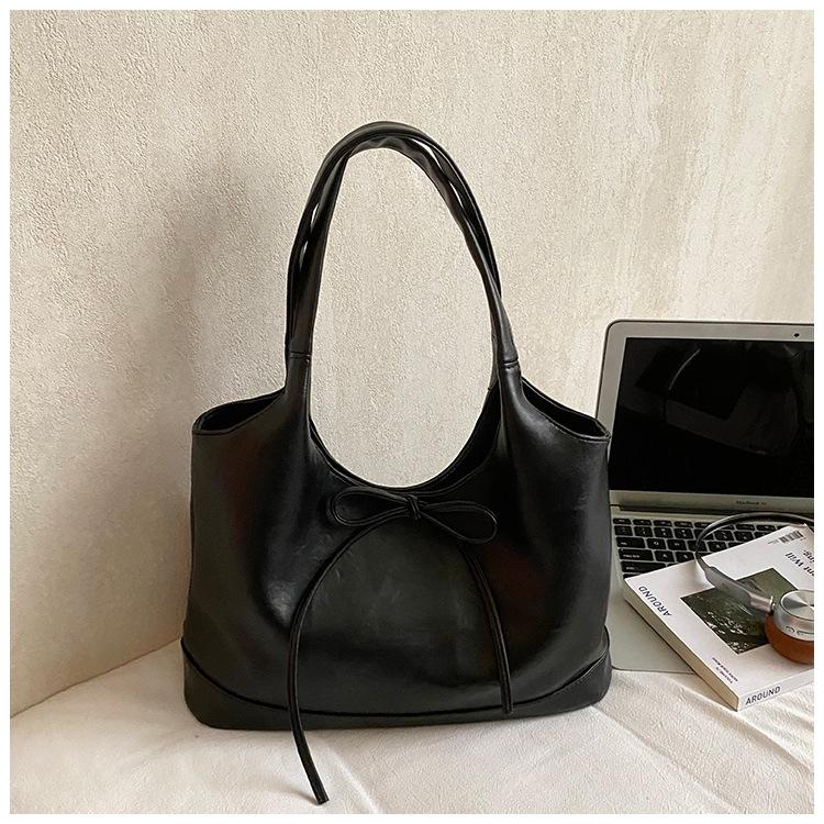 Fashion and Leisure Personalized Large-capacity Shoulder Bag Winter New Bag Texture Women's Simple Bag