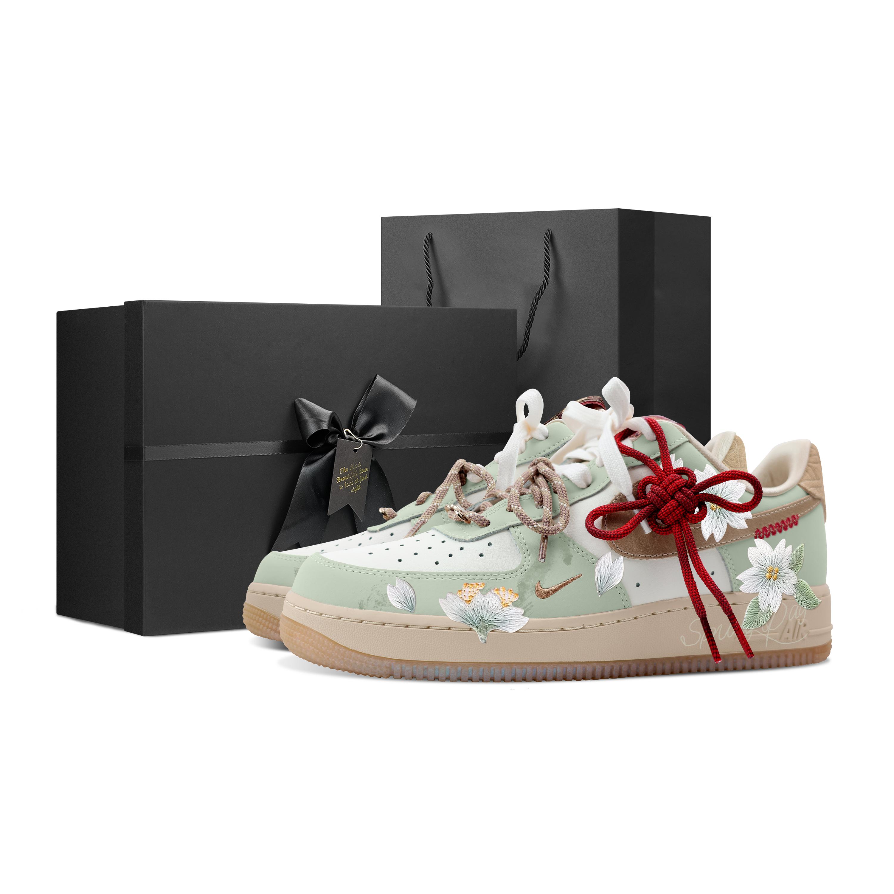 

Жіночі низькі кеди Nike Air Force 1 для скейтбордингу Світло-зелені HV5990-172(Команда683-) 40