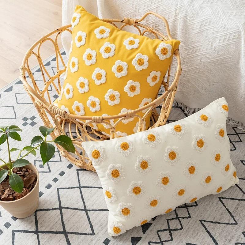 Chic Floral Cushion Cover Daisy Floral 45x45cm White Embroidery Pillow Cover Soft Cozy for living room