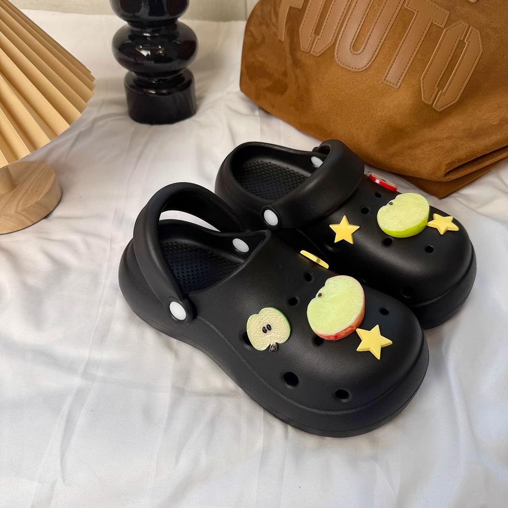 Spring and summer thick-soled casual stepping on shit feels comfortable and cool slippers cute cartoon apple stars thick-soled hole shoes women