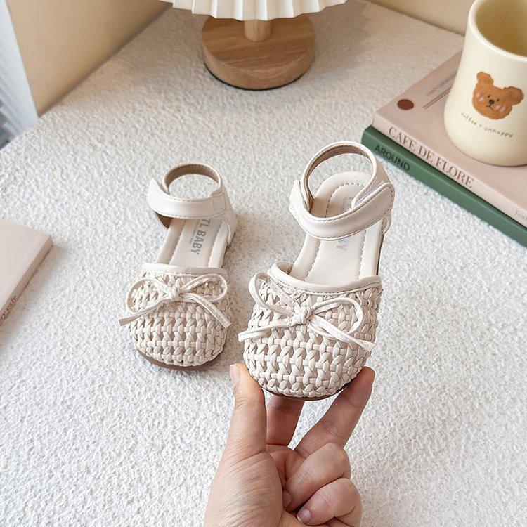 

Girls sandals summer 2025 new baotou beach shoes woven foreign princess shoes children s creek shoes soft sole 30