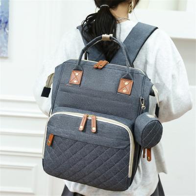 Wasserdichte Babypflege Mummy Rucksack Mutterschaft Nasstasche große Kapazität USB schwangere Windel Mama