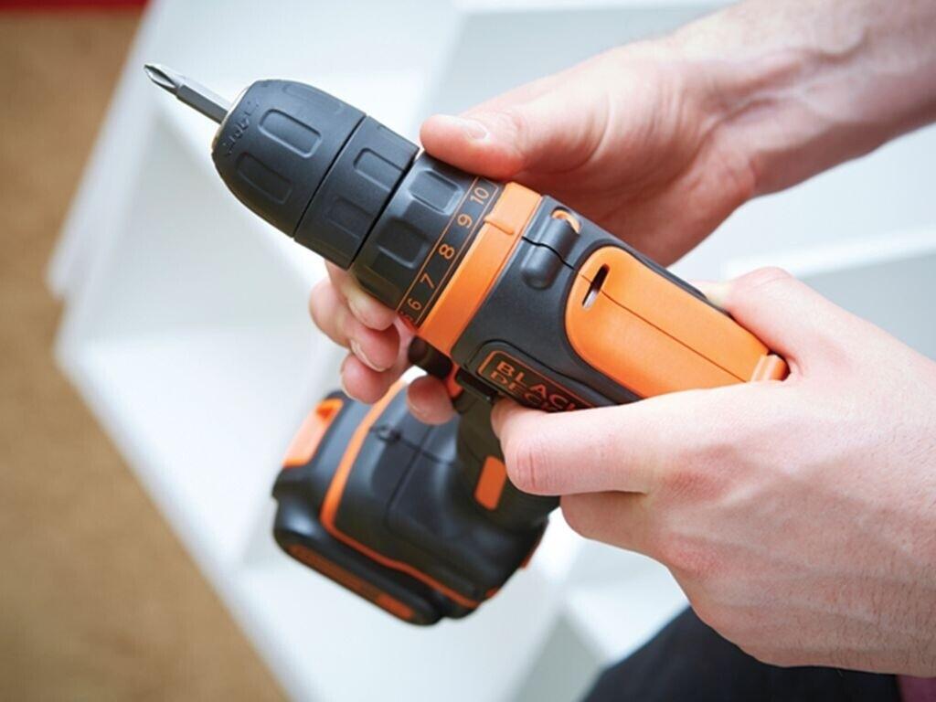 Дрель-шуруповёрт Black & Decker BDCDD12