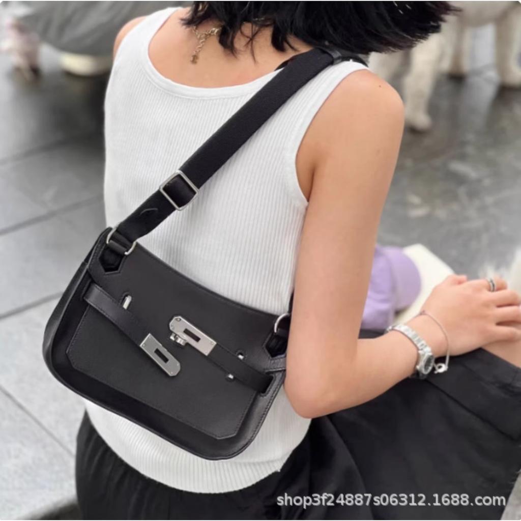 Nouveau Sac pour Femme 2024 Cuir de Vachette Mini Bohème Polyvalent Bandoulière Sac à Bandoulière en Cuir pour Femme Sens Premium Épaule Sac sous le Bras Femme