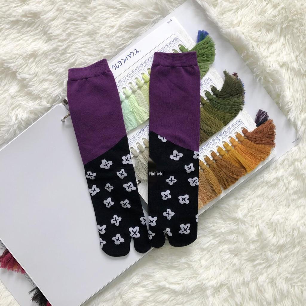 Trendy Japanese Multi-Color Jacquard Floral Tabi Socks - Cute Split-Toe Mid-Calf Design