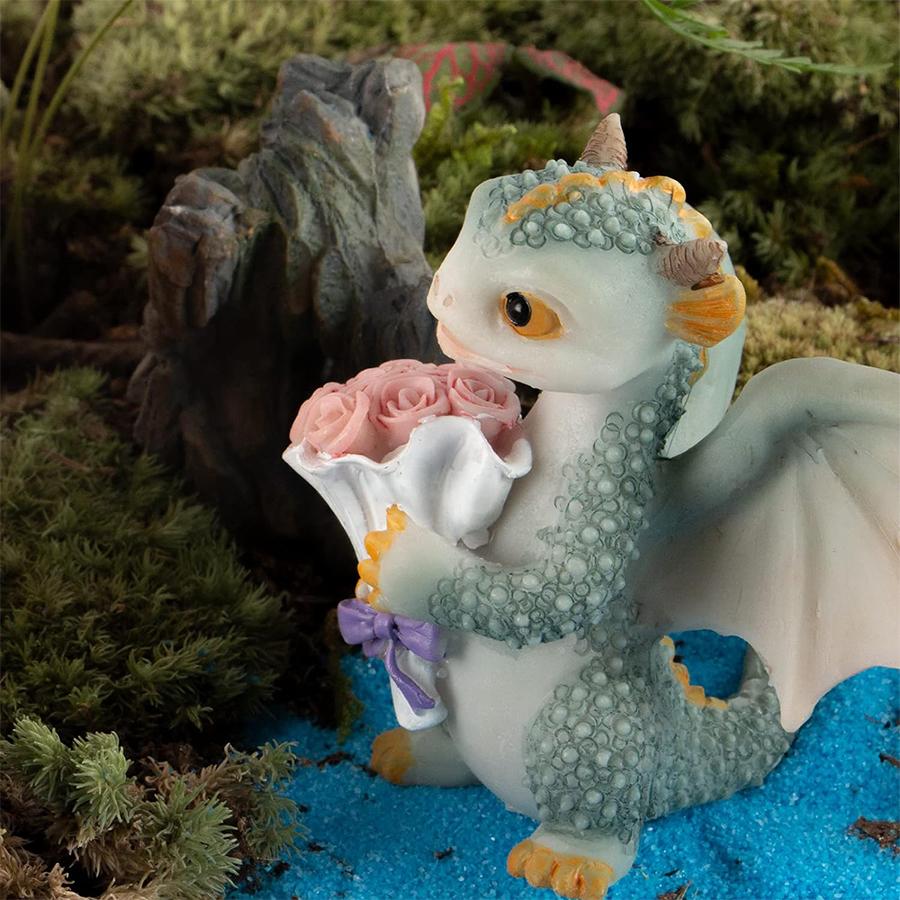 Fantasy Dragon Resin Sculpture Waterproof Miniature Decor for Aquarium Zen Garden & Patio Mythical Creature Collectible Art Gift