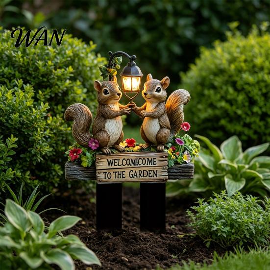 Easy Install Garden Stake Two Squirrels Decorative Stake, Welcome to The Acrylic Yard Outdoor Ornament Art, Street Lamp Squirrel Sign for Lawn Pathway
