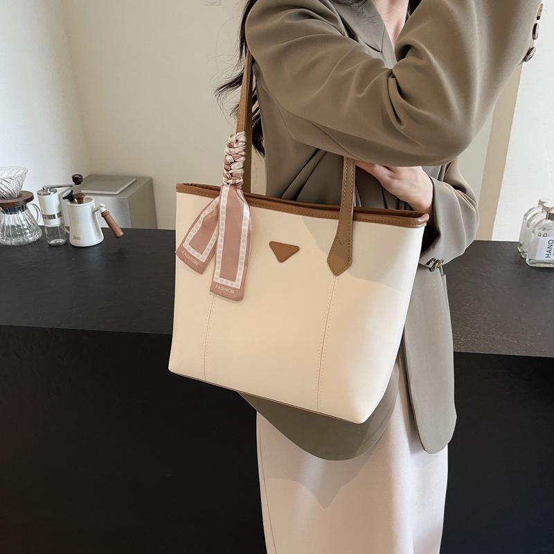 Large-capacity Simple Tote Extra-large Bag Women's 2025 New Casual Texture Commuter Bag Student Class Shoulder Bag