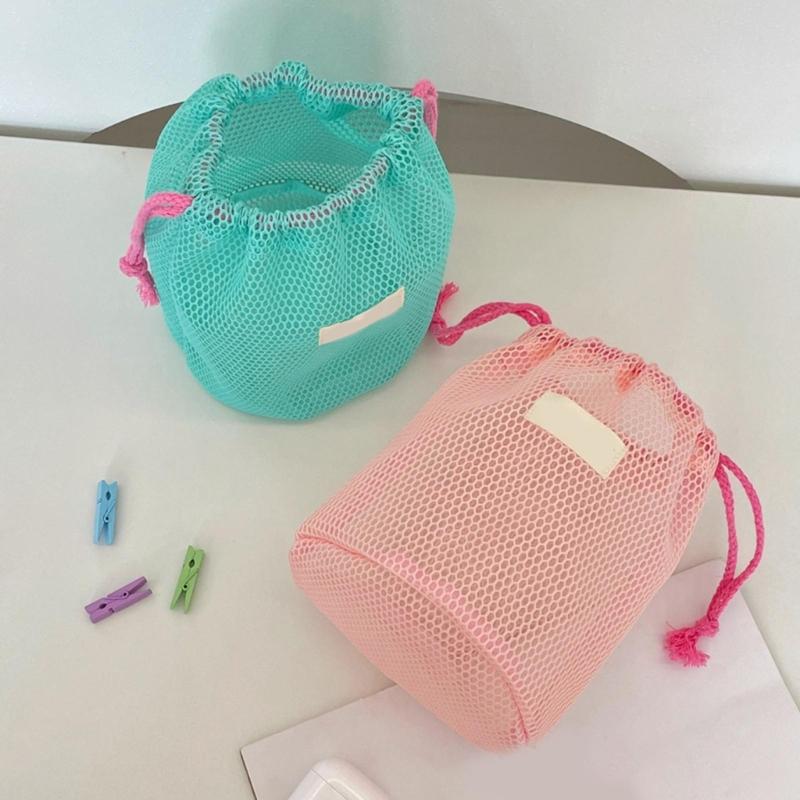 Fashionable Mesh Travel Toiletry Bag with Quick Closure Practical Polyester Cosmetic Pouch for Daily Commute and Outdoor Use
