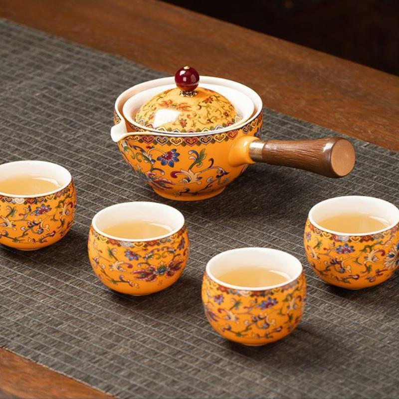 Chinese Kung Fu Ceramic Tea Set Portable 360 Rotation Teapot Travel Tea Set Creative Household Teacup Teaware Sets Gift Box