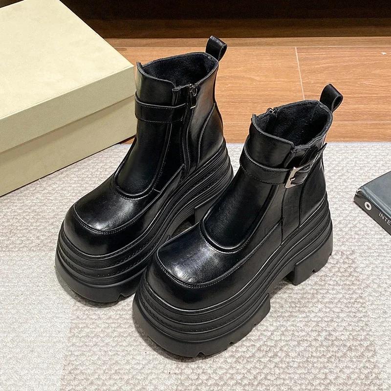 Нові Жіночі Хутряні Ботильйони на Щиколотці Товста Підошва Шкіряні Бойові Мотоциклетні Чоботи Осінь Зима Теплі Плюшеві Висока Платформа Зимове Взуття Жіноче 10 СМ