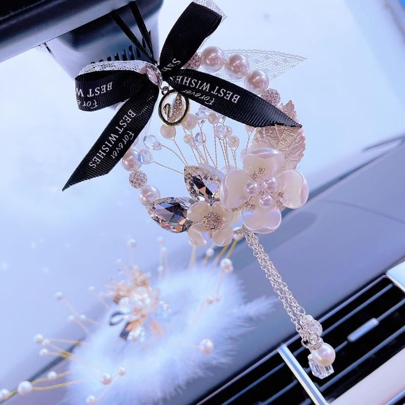 Four Leaf Clover Pearl Car Pendant Interior Rearview Mirror Hanging Decoration For Women
