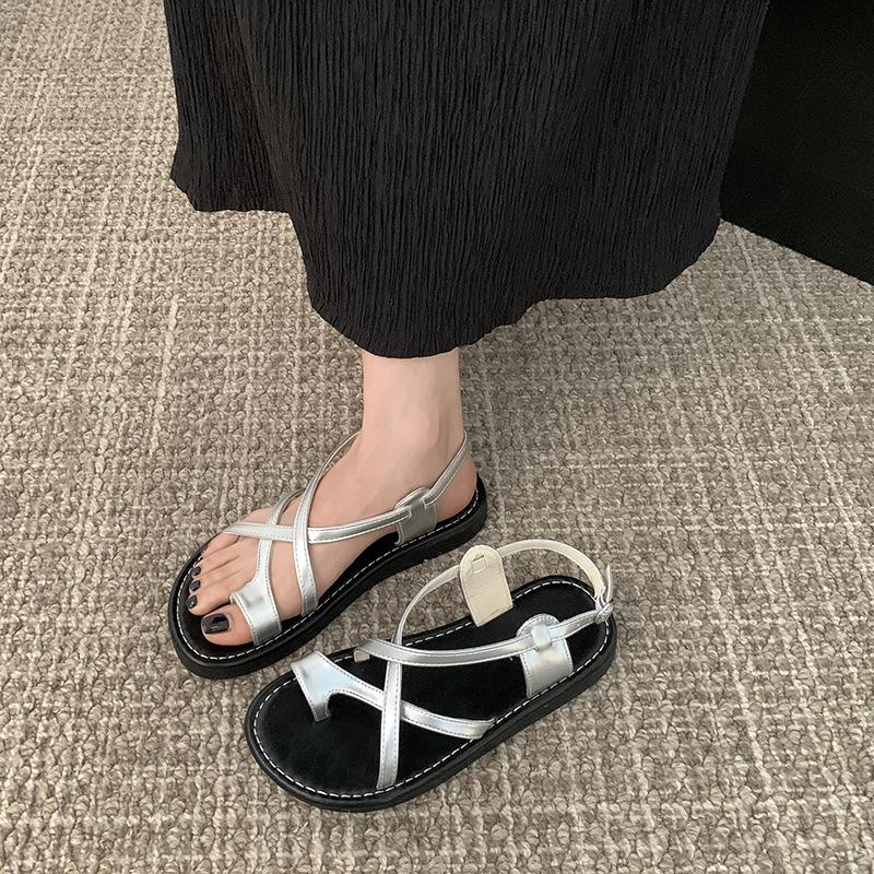 Women's Casual Sandals 2024 New Summer Black Clip Toe Platform Ladies Shoes Cross Belt Back Strap Flat Bottomed Sandales Femmes