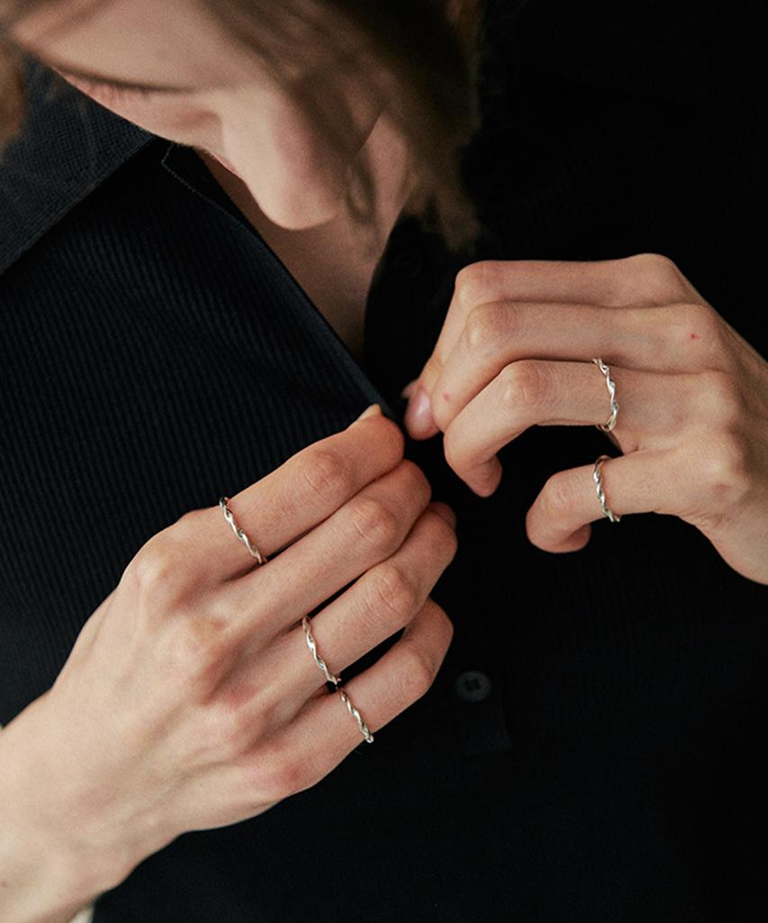 Verte [925 Silver] Cinq.Silver.228 / Twist Layered Ring