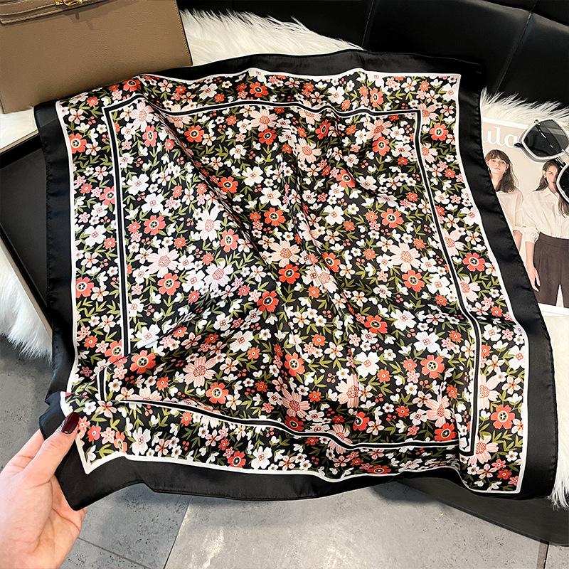 71Cm silk scarf women's high-end sense European and American hot-selling printed fashion scarf retro paisley cashew flower satin square scarf