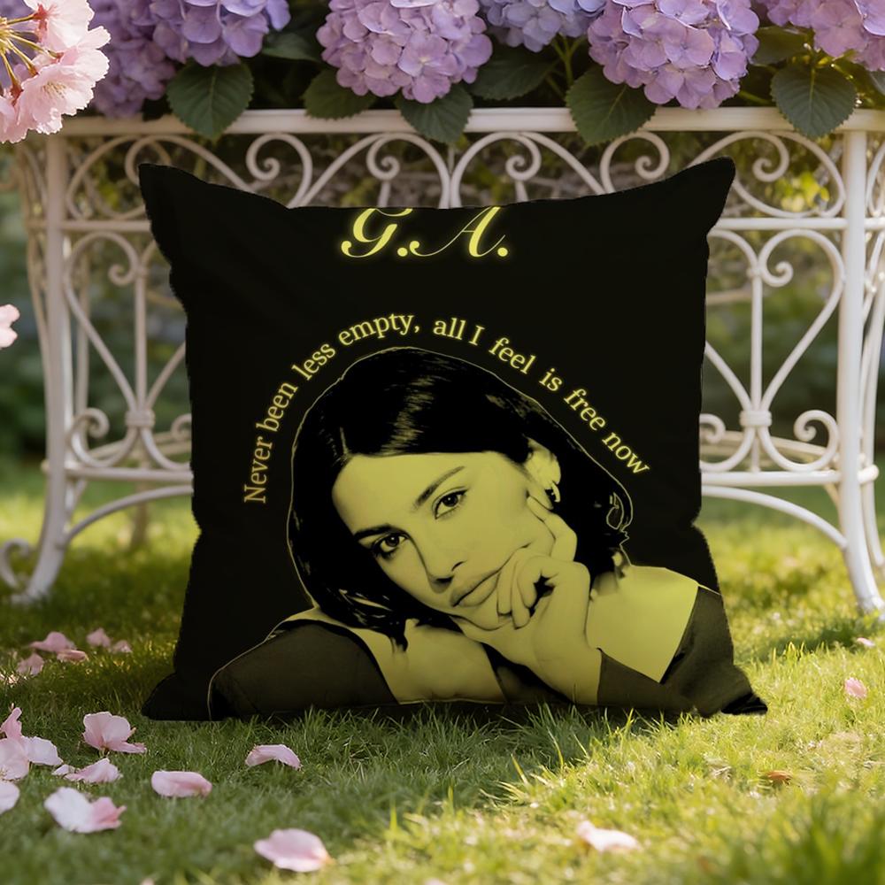 Singer G-Gracie Abrams Cushion Cover Home & Car Dual-Scene Pillow Cover: Reversible for Premium Comfort